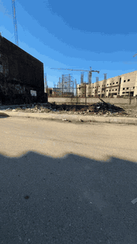 لسلام عليكم
قطعة ارض للبيع 
مساحه 143
واجها 10
ونزال 14.30
القطعه بصف الركن 
ع شارعين شارع بصف الحايط مال مستشفى وشارع كدامها

موقعها خلف مستشفى الاسترالي
طابو ملك صرف
هـ

‭0776 631 2550‬
