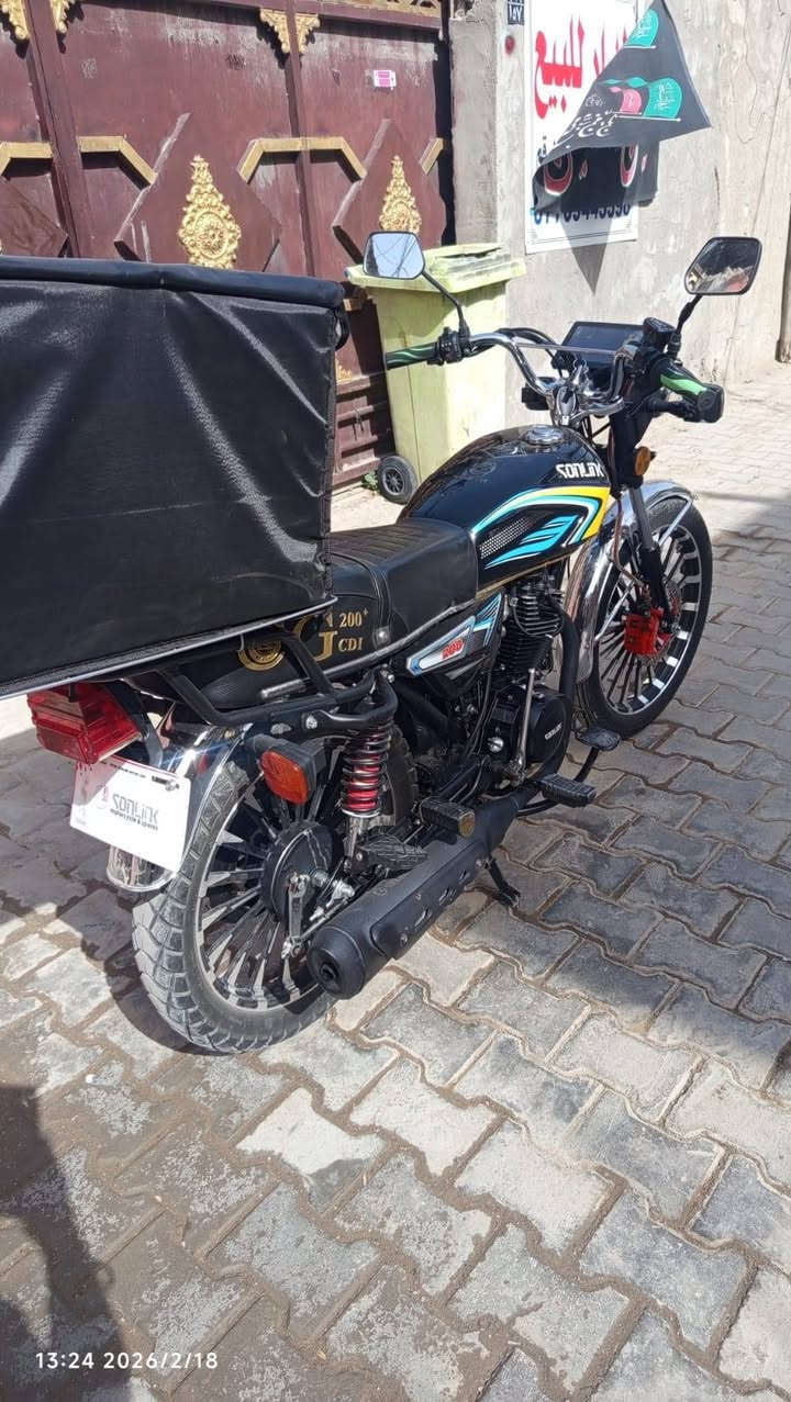 ايراني سونلك 5كير 2025 اوراقها كاملة
دراجة كفالة عامة نقصها شاشه محتركة
كهربائيات كلها شغالة مناقصها شي
تايرات امامي خلفي جدد
دبلات كلش نضيفات طسة ناعمة
مكينة 200 مامفتوحة ناعمة مكفولة
شلعة ومعدل متلزم دراجة مال بيت الله يشهد تجي وتشوف بعينك
سعرها 850 وبيها مجال
مكاني بغداد الغزالية شارع الضغط
***********
