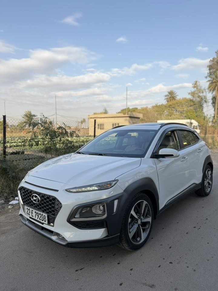 السلام عليكم كونا موديل 20 السيارة جديدة لوك حادثهة مرفق ويا الصور السيارة فول مواصفات 
ماشية اربعينات كلش جديدة و مابيها اي نقص 
للاستفسار ‭0773 295 2633
