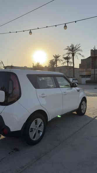 السلام عليكم 
كيه صول 2016 للبيع 
السياره وراد امريكي بيه قطعتين صبغ وحالوب
حلوه ونضيفه رقم جديد سنويه جديده تحويل ثاني يوم 
مكينه 1600GDi كامره خلفيه حداديه جديده تبريد ثلج 
ماشيه 83.000ميل 
السعر 120 ورقه وبيه مجال 
***********
***********
