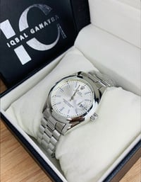 ساعة كلاسيكية • حركة أوتوماتيك • سوار ستانلس