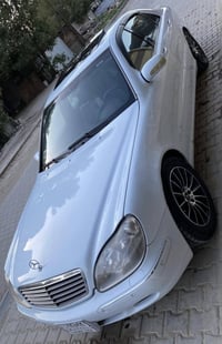 غواصه • ٢٠٠٢ • وارد يابان