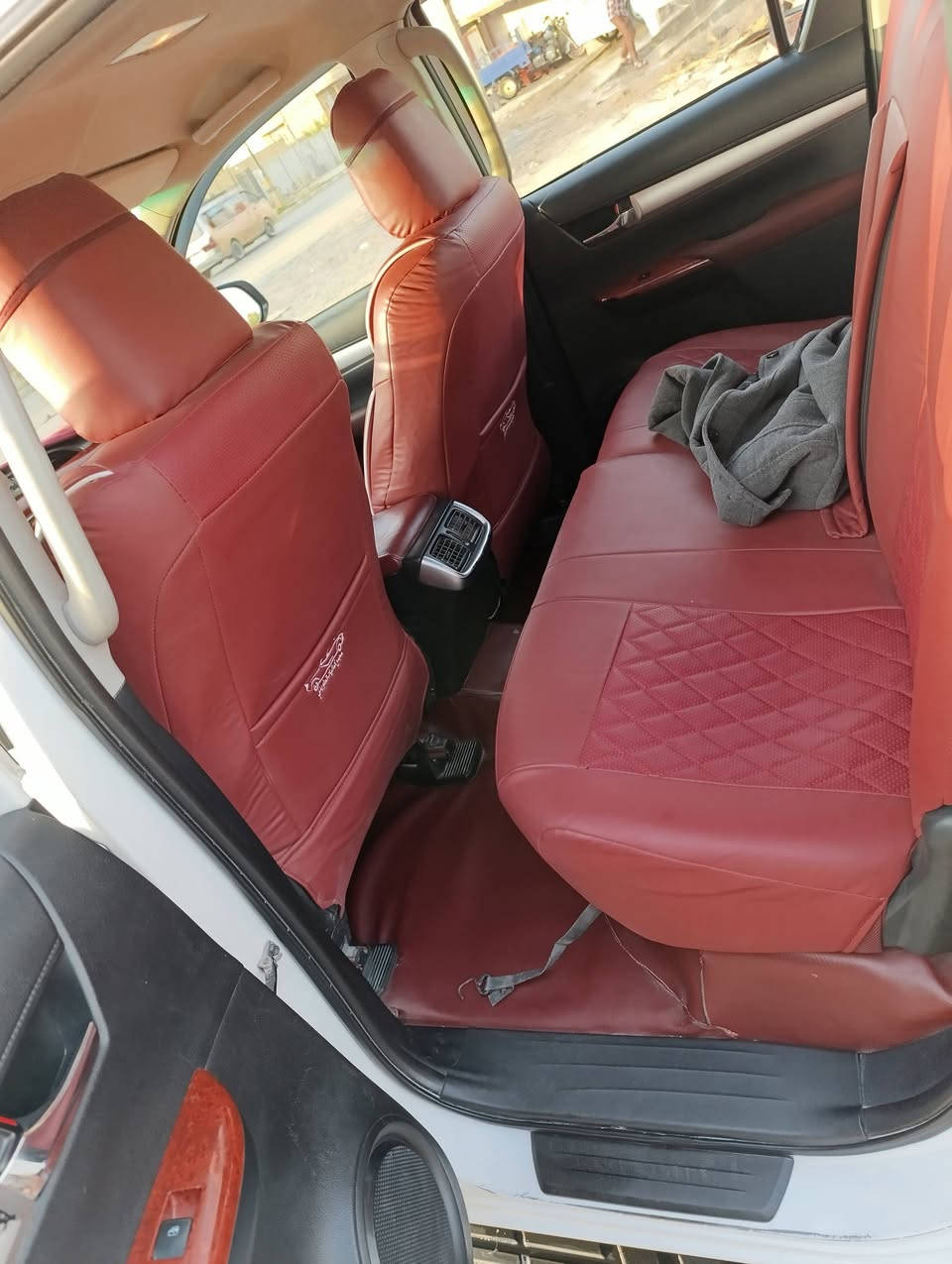 ....السلام عليكم
بيع فقط بيكم هايلوكس موديل 17
مكفول من الضرب لا تبديل لا صبغ 
كير محرك تبريد مكينه كفاله عامه 
تخم تاير شواصي مكفولات بلادي 
دواخل نظيفه سياره حلو معنا الكمله بل عافيه ياخذها 
رقم نجف بسمي نكليزي سنويا جديد تنتهي ٢٠٣١ تحويل ثاني 
سعار سياره270$بيها  مجال شي بسيط 
العنوان نجف مشخاب  نتصل وتدلل 
***********
