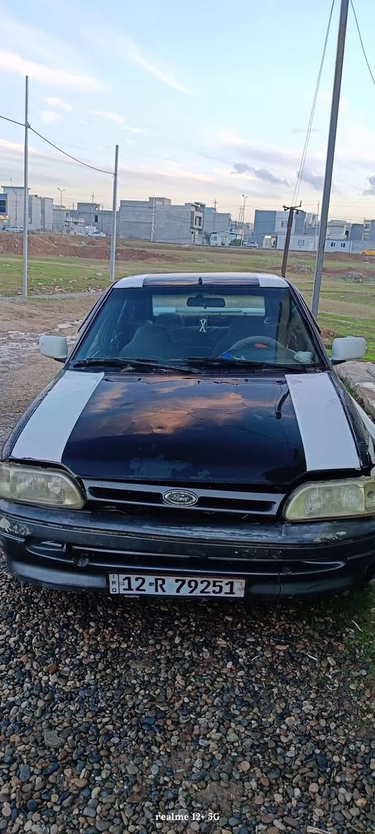 فورد سكورت موديل 1992 محرك نضيف جديد شادو ..  الدعامية الخلفية موجودة بس مشادها   سنوية إلى 2030 رقم مصطرة نينوى  بطارية جديده وياها كوبون  صاحبها موجود سعرها 18وبيه مجال للشراي   ( السياره ينرادلها مصرف ) الاتصال ***********
