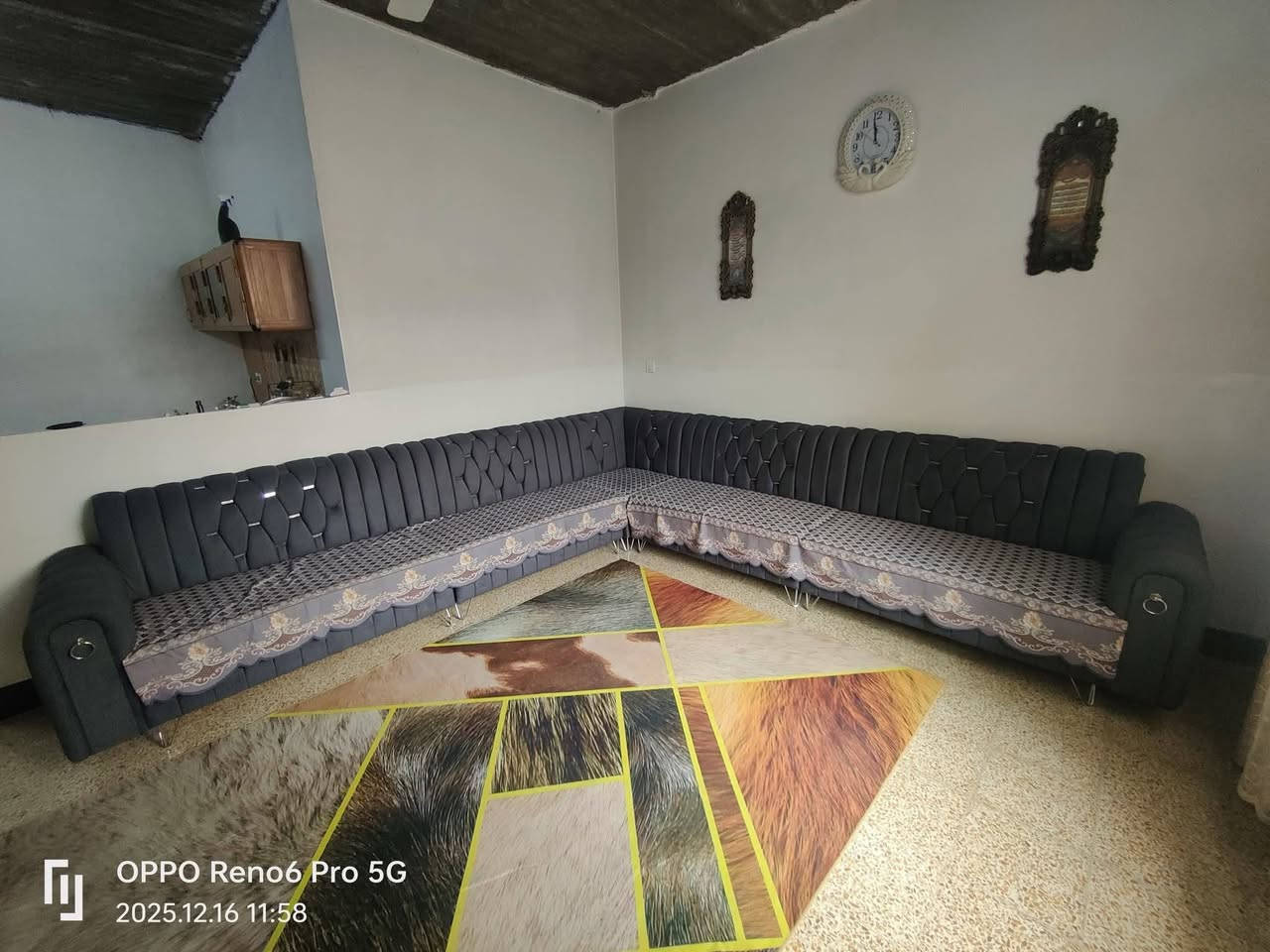 ديوان للبيع مستخدم شهر
