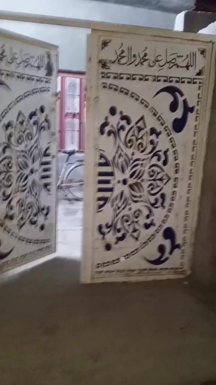 السلام عليكم للبيع مساحه 200 غرفتين،+دوانيه صاله محل مطبخ صحيات    بصف مدارس 2 المدرسه قريب  يم المدرسه الفضيله  عسوك   كلشي متوفر  السعر 32  قفله     ***********
