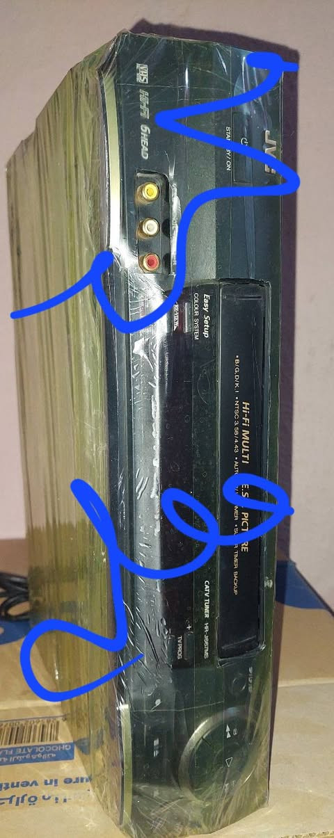 للبيع
جهاز فديو(JVC) حجم كبير VHS ب 6 عدسات جديد جدا نظيف  نظافه 100%
صوره وصوت وعرض وتسجيل مع ريمونت كنترول 
التحكم عن بعد  خمس  أنظمة (OUT PAL  Sikam 4.3NTSC NTSC 4.58 )  نظام تشغيل LP  وSP  وEP  تحكم عن بعد نقص كارتون فقط واخر قطعه وب العافيه اللي بيكون من نصيبه .
سعر الجهاز ( ع الخاص )
خدمه توصيل لكل المحافظات في العراق 🇮🇶 
مع شركه الامزون للتوصيل السريع .
للاستفسار اكثر مصور الشباب ميسان شارع المرور القديم حي المعلمين . ***********
***********   إتصال واتساب تلكرام محمدمعله
