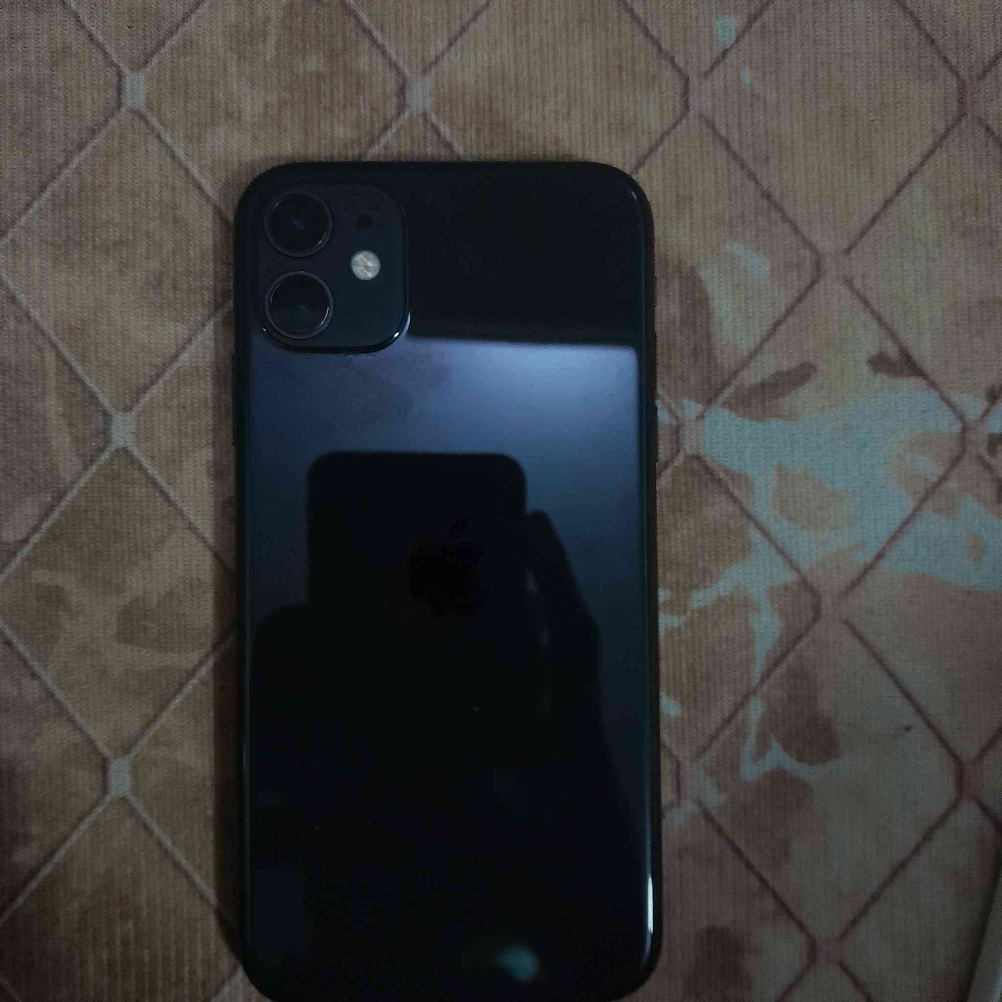 سلام عليكم 
ايفون 11 
اللون اسود
بطارية 86 مامبدله 
ذاكرة 128
شاشة ثلاث خيارات مامبدله 
فيس ايدي شغال 
مامبدل بي ايشي الجهاز فول نضافة وعلى ضمانتي 
السعر 290 قفل رجاء بدون احراج 
العنوان الرمادي جزيرة البوعلي الجاسم 
التواصل ***********
