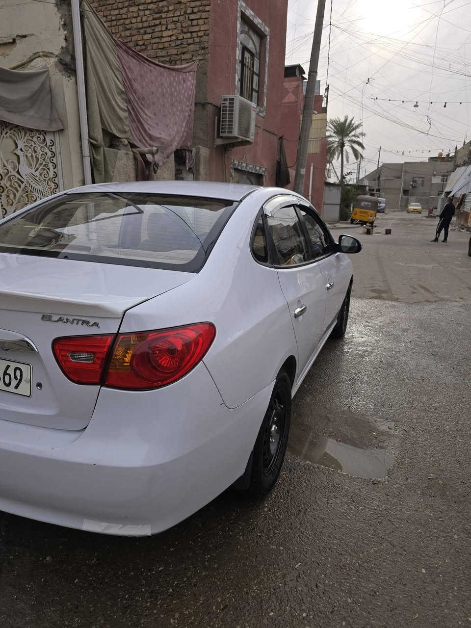 السلام عليكم
الانترا وارد خليجي موديل 11 شركه عامه 2000 اربع دسك تحكم ستيرن  تخم  تاير + ويل  جديد السيارة اي نقص مابيه سونار مرفق السعر 102بيه مجال حك الجيه***********
