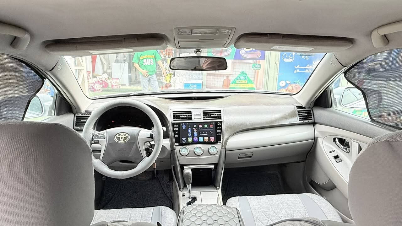 كامري ٢٠٠٩ رقم بغداد بسمي
سنويه ٢٨
رقم انكليزي الجديد
كير ومكينه وحداديه
تبريد مجموعه كامله قبل اسبوع بدلت الها جديده ماشيه ١٤٠ 
موصفات فول عدا الفتحه 
مصبوغه احزام اثر جراد 
قبل اسبوع طلعتها بعدها ما مبولشه سياره 
سياره جديده وبلخير عل ياخذها مكانها بابل ورديه خارج  سعرها ٩٧ وبيها مجال بسيط غير متواجد بلفيس اتصال ***********
