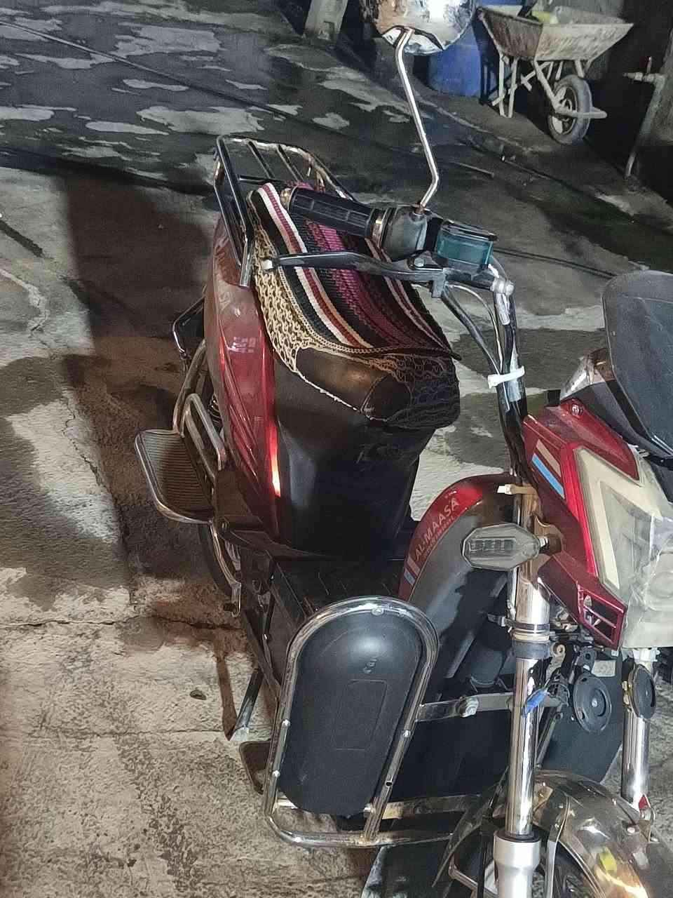 السلام عليكم 
متاح موطور هارلي 24نضيف بطارياتت يقرن10يعني جدد بعدهن للبيع او مراوس ونطي فرق


**إذا كنت صاحب هذا الإعلان وتريد حذفه لأي سبب، رجاءا أرسل رسالة إلى الدعم الفني**