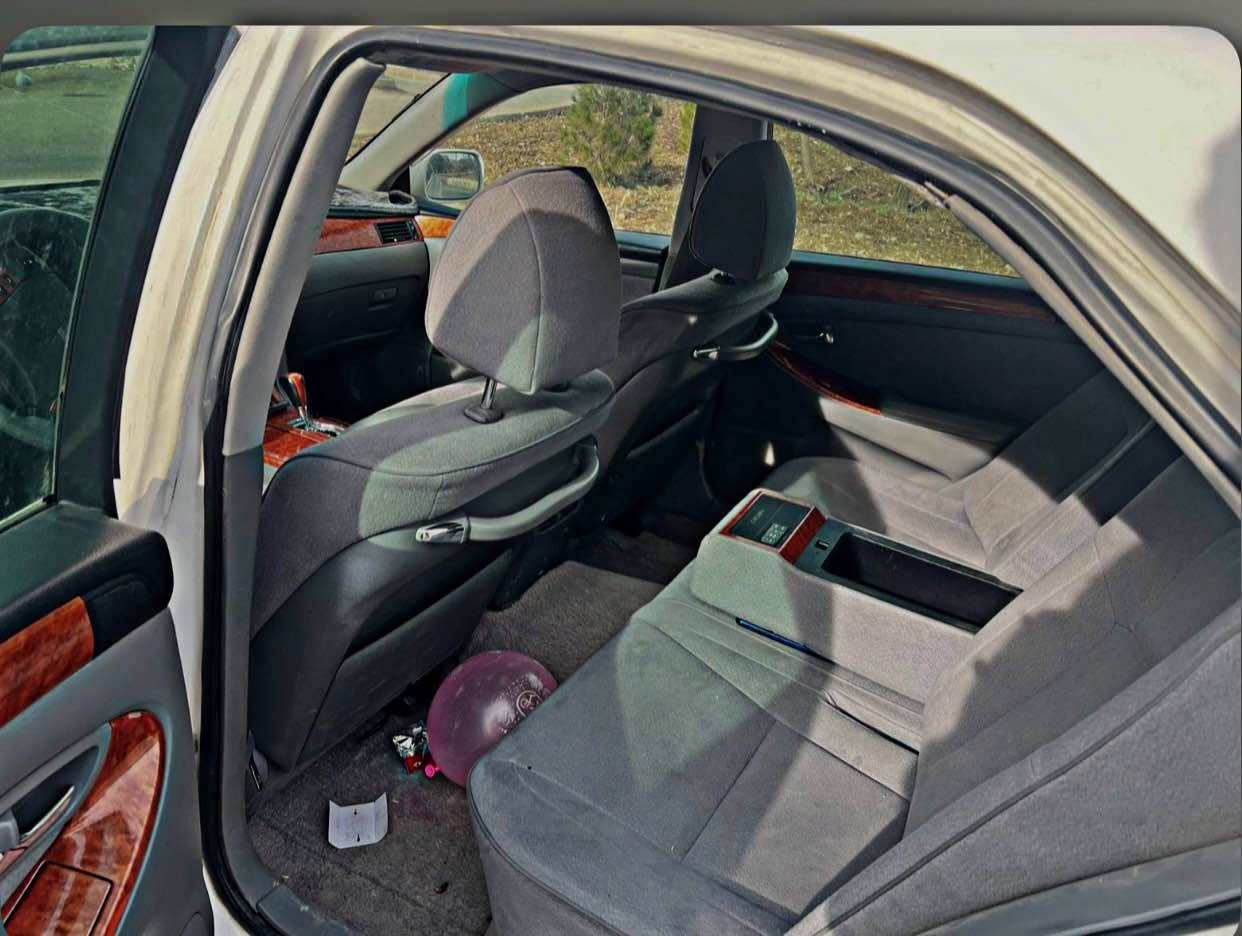 شاهينه ٢٠٠٥ مووس 
 سعري قفلي (٥٣ ) گه لا يه 
گێر و مه كينه بجووك  زؤر كه م بانزين 
ئه خوات  گێر و مه كينه و ته بريدو كاره باي و هه موو گياني به شه رت 
كؤدي بؤ كراوه
*********** السليمانية, العراق
