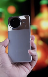 بوكو F7 برو • ٥١٢ • بضمان