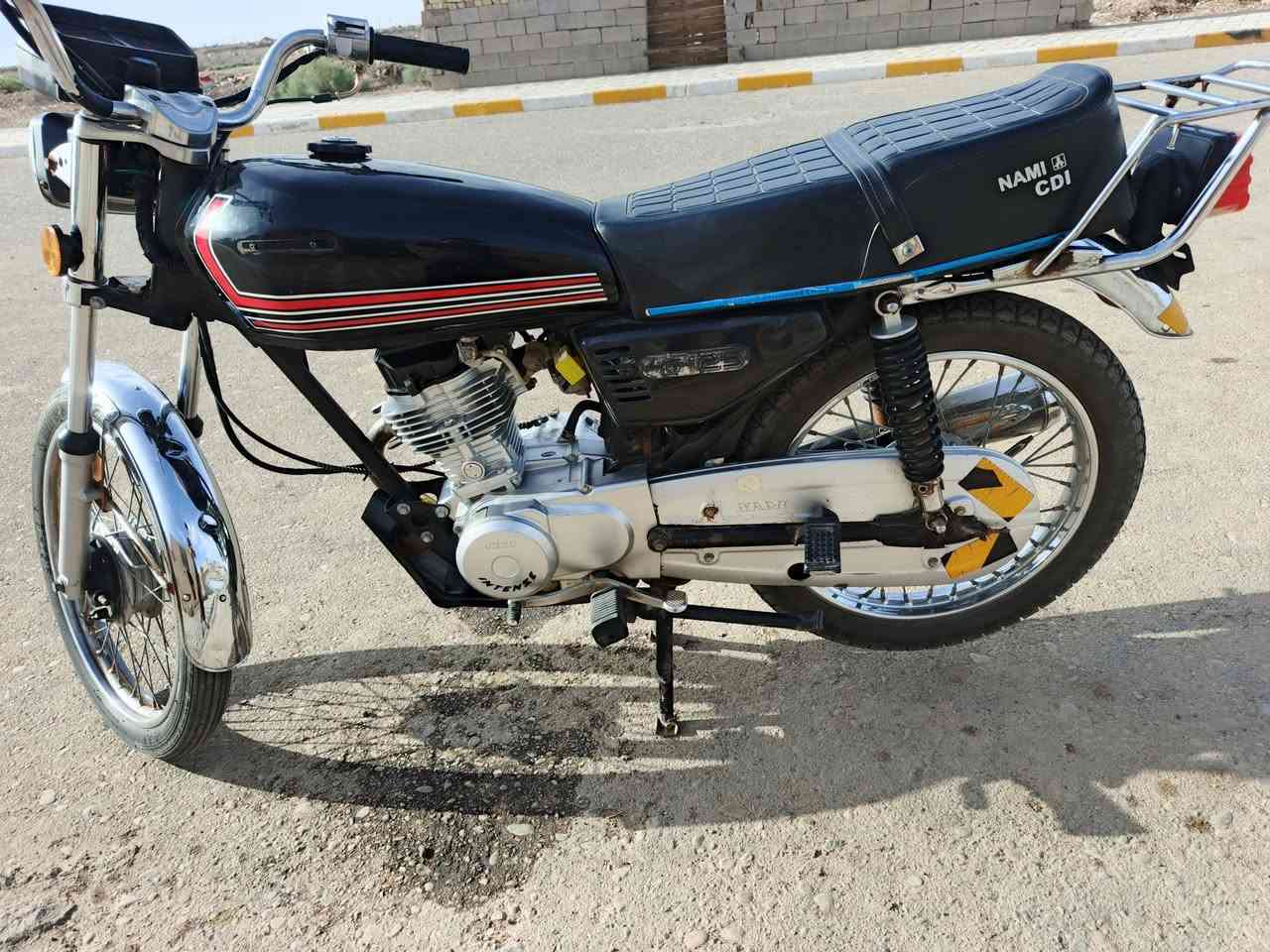 السلام عليكم شباب دراجه اوراق للبيع 750 وبيها مجال خدمه الشراي
***********
