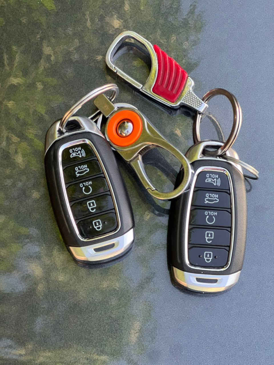 سلام عليكم  الانتره للبيع 2023 سياره  ماشيه 11000 الف ميل سياره  جديده حادث فقط جاملغ خلفي بارد رقم بغداد باسمي تحويل ثاني يوم  ــــــــ فول مواصفات  عدا لفتحه  رادار امامي شاشه جبيره متصله جنطه كهرباء سايدر بريك كهرباء. بصمتين.سعر)168( بيهة مجال   ـــــــ***********  واتساب او تصال
