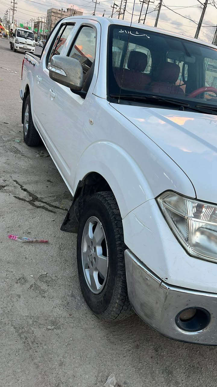 نيفارة ٢٠١٢ كفالة بس باب الخلفي بي شوية صبغ السعر ١١٠ التصال (***********) البصرة, العراق
