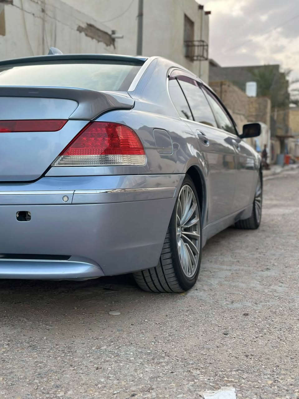 السلام عليكم
للبيع BMW باخره موديل 2005 حجم السياره 735 Li باب طويل سياره فول مواصفات بيها مكينه حجم 45 جديده سياره جاهزه وعالبلادي كهربائيات كلها بلاديه بيها خمس قطع صبغ اثر جراد بدون حادث مكفوله من الحادث

السعر 150$ بيها مجال

العنوان واسط الكوت

***********
