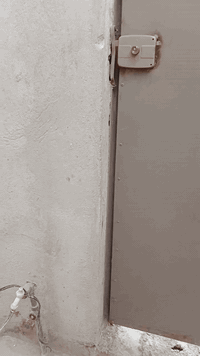 بسب الوعود الكاذبة بيت الايجار مئة متر غرفة وصالة واستقبال مال عائلة ص...