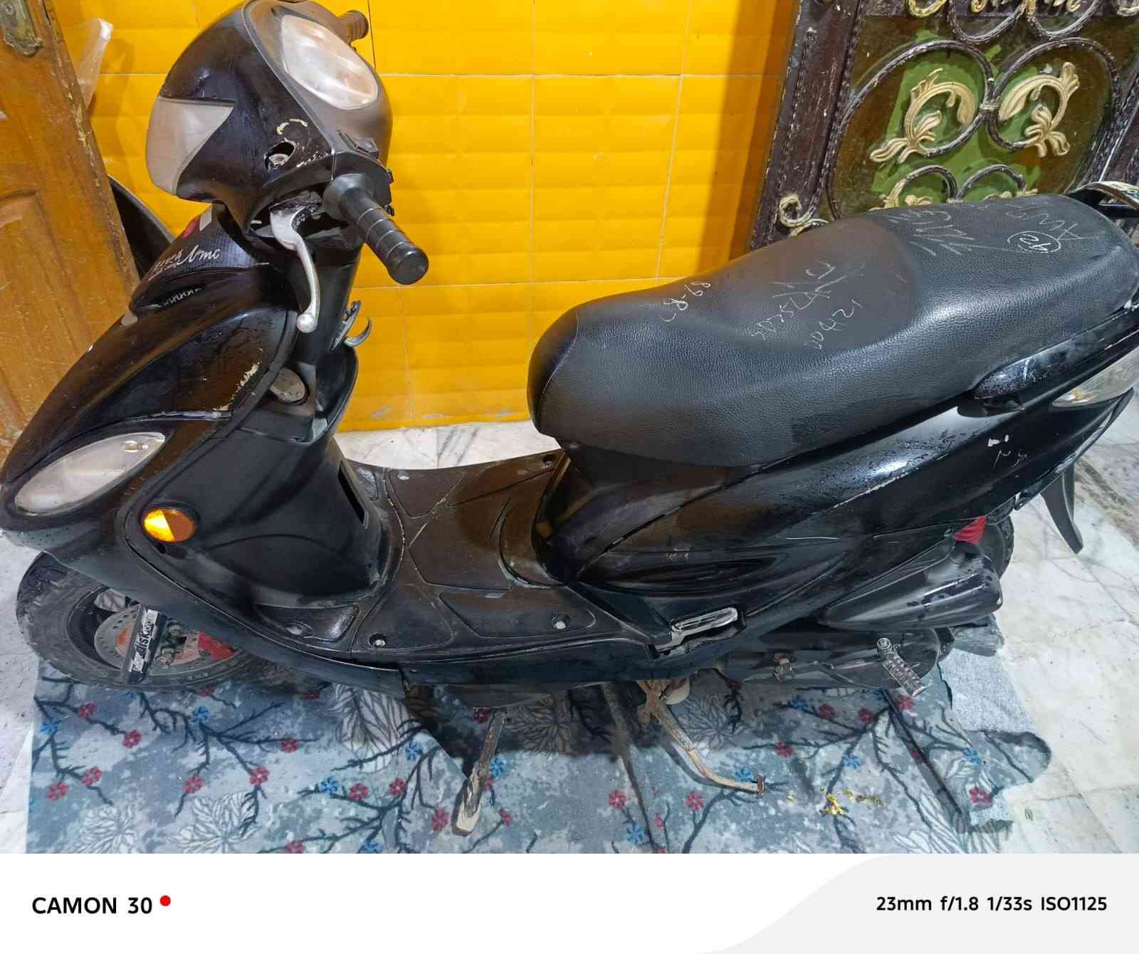 دراجه جيفور قبل شهر طالعه من الحاويه مكفوله بكلشي السعر خاص وهاذ رقم وتساب***********
