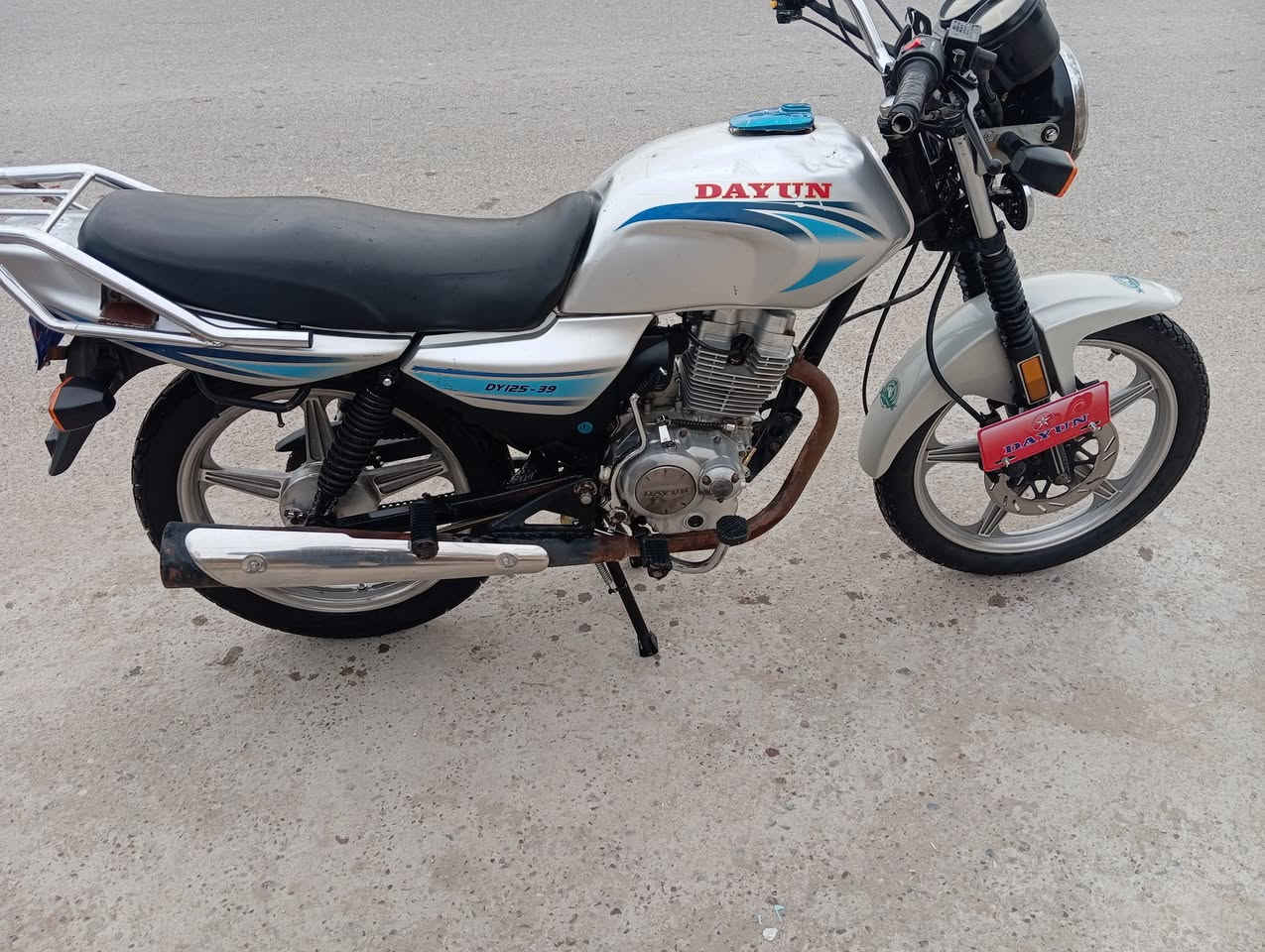 السلام عليكم دراجه جم للبيع دايوان موديل 
2019 السعر 850 وبيه مجال بصيط ***********
