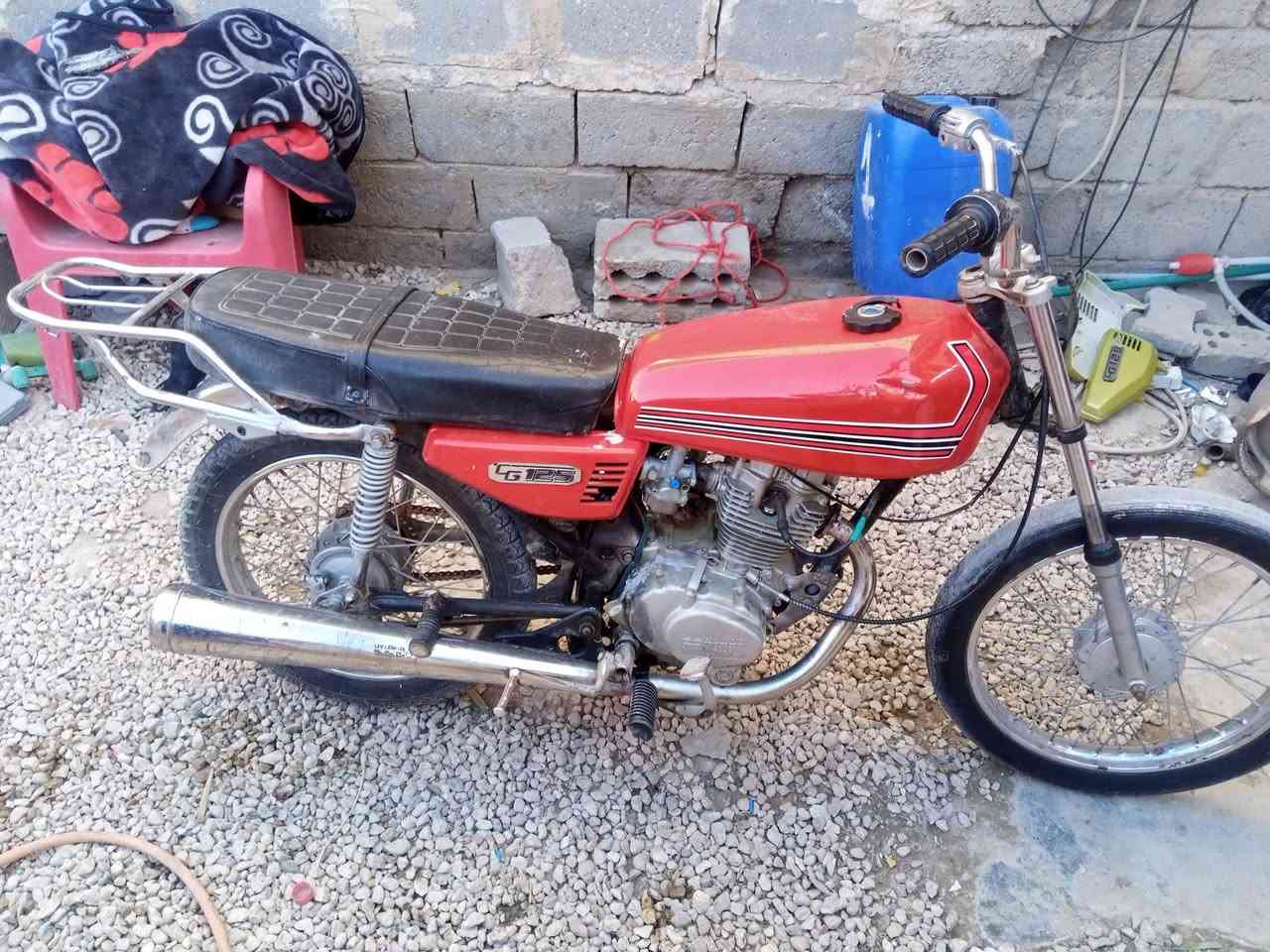 سلام عليكم  اربع كير كلك كلك كلك البيع مكاني كربلاء سعره 200 نضيفه كلشي ما رايدله رقم وتساب وتصال عله خط موجود اني ***********
