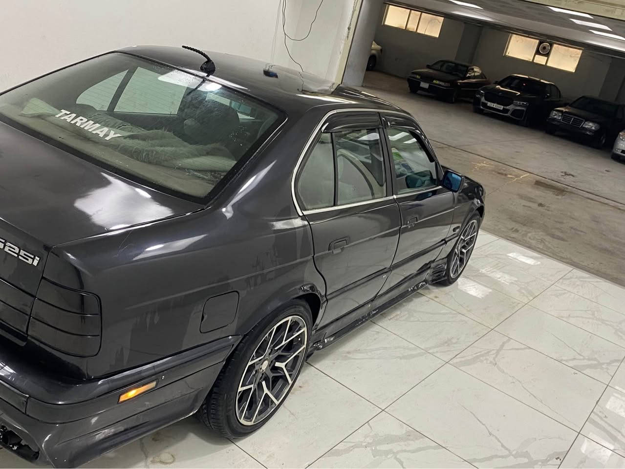 سلاو له هه مو لايه ك
Bmw 525🚗🚗🔥
ئارم پلاستيك سليماني 
گيرو مه كينه ي به شه رت 
بي دوكه ل بي بوخار 
صالنصاي سپورت 🔥
لايت زينون 
هه مو گياني ئيش اكات كاره باياتي 
ته قه و ره قه ي به شه رت. سه ياره كه ما شالله ي ئه ويت 
تيبيني /گورينه وه ئه كه م به مه ليكه يان شاهينه له سه ر دل گرتن
ژم/*********** Colombo, Sri Lanka
