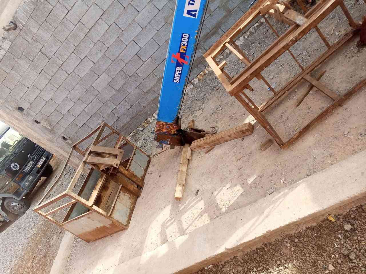 سلام عليكم كرين تادانو 3 طن 2 سلايت كفالة سعر 20 ***********
