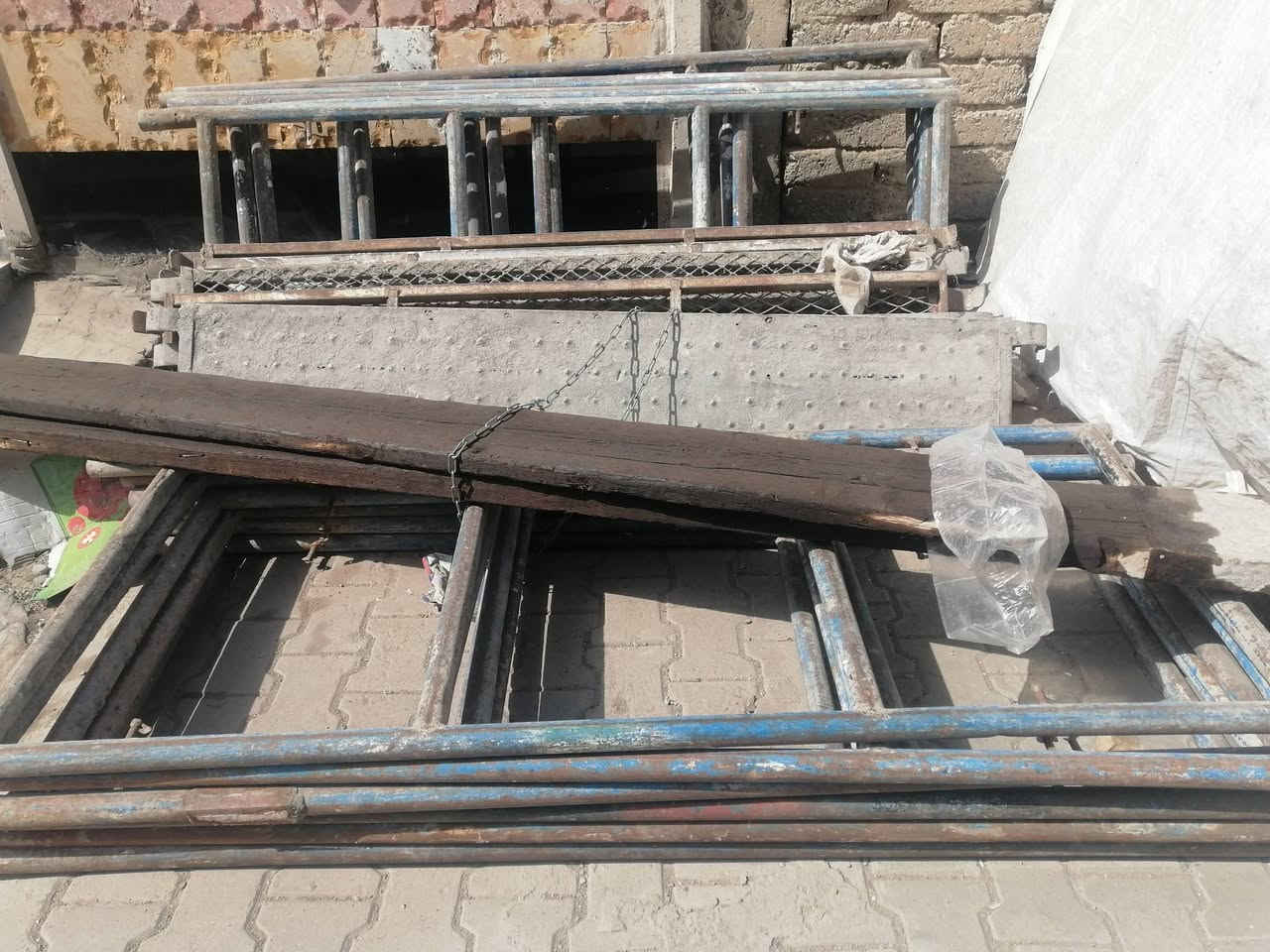 السلام عليكم
متاح سكلات بناء كاملات العدد ٦رفعات
دراب خشب العدد ٢
قالب صب بتلو حديد
السعر ٥٠٠
المكان بعقوبه


**إذا كنت صاحب هذا الإعلان وتريد حذفه لأي سبب، رجاءا أرسل رسالة إلى الدعم الفني**