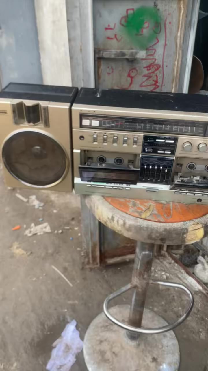 مجموعة مسجلات قديمة للبيع ***********
