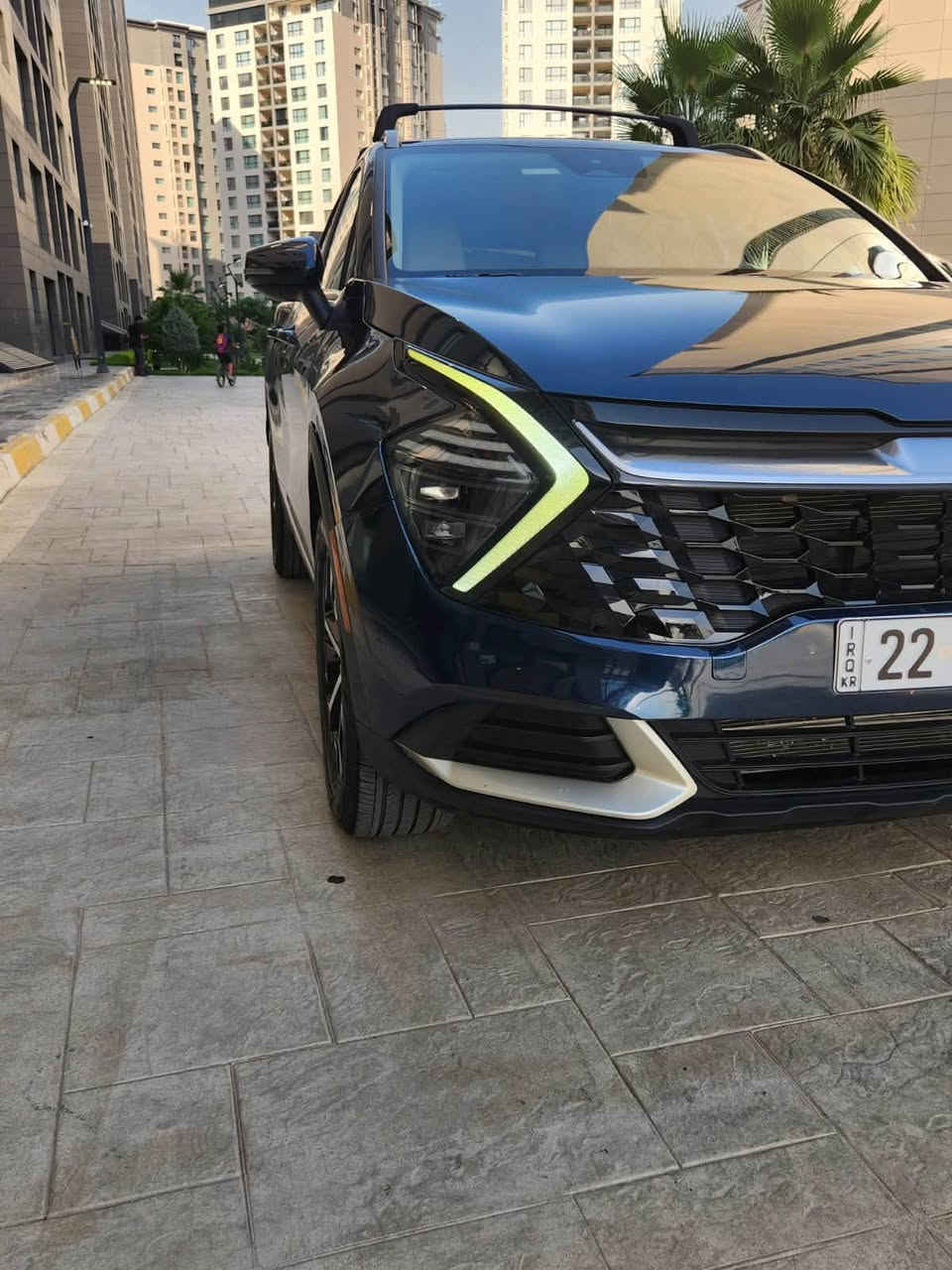 صلوا على النبي
***********/للتواصل فقط واتساب او اتصال

كيا سبورتج موديل 2023 حجم لارج الشاصي الطويل  اربيل   /  تحويل ثاني يوم 

---- السيارة بيها بنيد بدون دواخل مصبوغ نفسة  والجاملغ بي  بارد وصور الحادث موجودات 

 كفالة من الصبغ عالفحص ابيع

ماشية 50Km 

سيارة فول مواصفات عدا فتحة داخل لونين بيجي ونيلي 

السيارة بصمة عدد 2 بيها 

تشغيل عن بعد  

محرك 1600 تيربو هايبرد

دشبول الكتروني مع شاشة متصله  تدعم كار بلي / كامرا خلفيه دواره / حساس خلفي 

رادار امامي خلفي - مانع تصادم امامي خلفي

تحديد مسار نظام القيادة آلالية

مانع انحدار وتزحلق

اوتو هولد + اطفاء ذاتي

أنظمة قيادة متعدده 

لايت زينون عالي ناصي

‏L D نهاري 

بك لايت لد 

تبريد قطعتين

كروز سرعة + تحكمات استيرن جهتين

فور ويل دفع رباعي 4x4 

تدفئة كشنات 

 

بغداد الدورة 

📞***********    

++++ واتساب 📞
