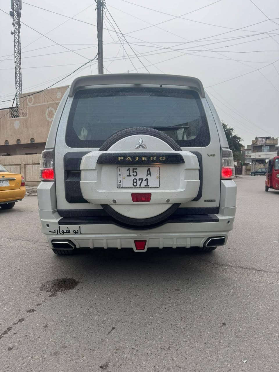 ﷽
الهم صلي على محمد وآل محمد
السلام عليكم شباب
الأسم / باجيرو حبتور 
الون / ابيض غير محدد
موديل / 2009 
رقم العجله/ 15 انبار
رقم موميز/ 3 أرقام 
حجم المحرك / 3000
كير / اوتوماتيك +عادي
السعر / 135
مواصفات حبتور فول 
1 / شاشه تاب أصلي 
2 / كامره خلفيه دواره
3 / تحكم استيرن جهتين
4 / 7 راكب 
5 / كشنات جلد 
6 / كشنات كهربائي 
7 / تبريد البيانو
8 / لد أمامي
9 / تخم تاير جديد مشلن 
10/ تخم ويل 18
11/ دوشمه على بلاد
12/ سياره فتحه سقف 
13/ حساس خلفي 
14/ مري شفط 
15/ مري ام الشاره 
16/ منظومه زنون اصليه 
سياره مصروف عليها 20 ورقه 
السياره خليجيه 
بيها طخه بل جاملغ المامي 
بيها 4 قطع كلير إثر جراد 
الباقي كفاله من كلشي
كير مكينه صدر  كله كفاله
سياره شرط احله من صور بعد
هزه جديده فحص جديد
سنويه جديده
بيع أو مراوس حسب القناعه
الاستفسار *********** 
الرقم الثاني *********** 
مكان بغداد الشعله حي الجوادين
