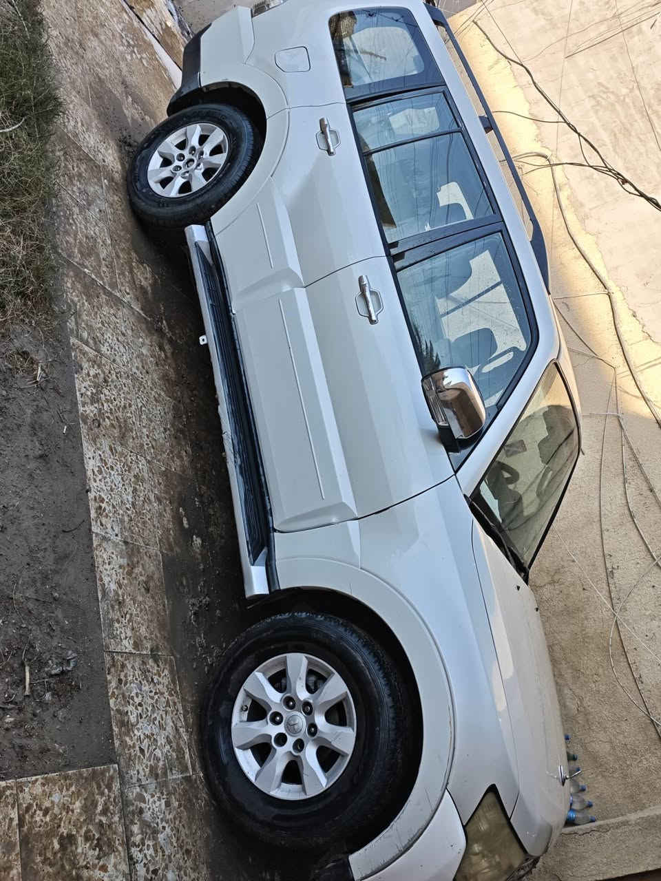 السلام عليكم
باجيرو 2009 حبتور 

سيارة بلاديه 

لا ضربه ولا صبغ ولا بيها شي 

رقم بغداد

معروضه بـ 140$

للتواصل ***********
