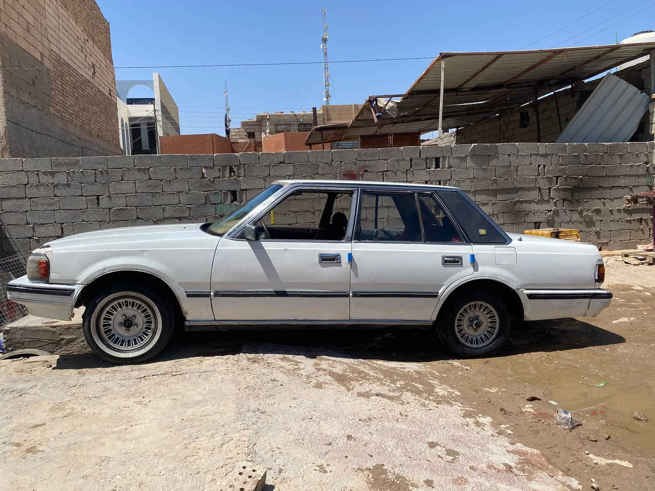 سلام عليكم سوبر للبيع مديل 84مكينه وكير وحداديه وتخم تاير خير من الله  مكينه جديده هستوني شادها سياره مكفوله من الضربه سياره كلش حلوه ومال بيت وجاهزه من كلشي دواخل نظيفه رقم كربلاءمميز  إنكليزي الدولي تحويل مباشر كبل عقد مروري سوي حته تحويل بسمك سياره مال بيت الله شاهد وحلوه وياباني بعد السعر31وبيها مجال مكان كربلاء رقم الهاتف ***********
