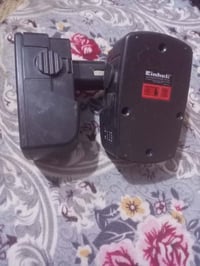 بطاريات • موديل انهل • واحدة شغالة