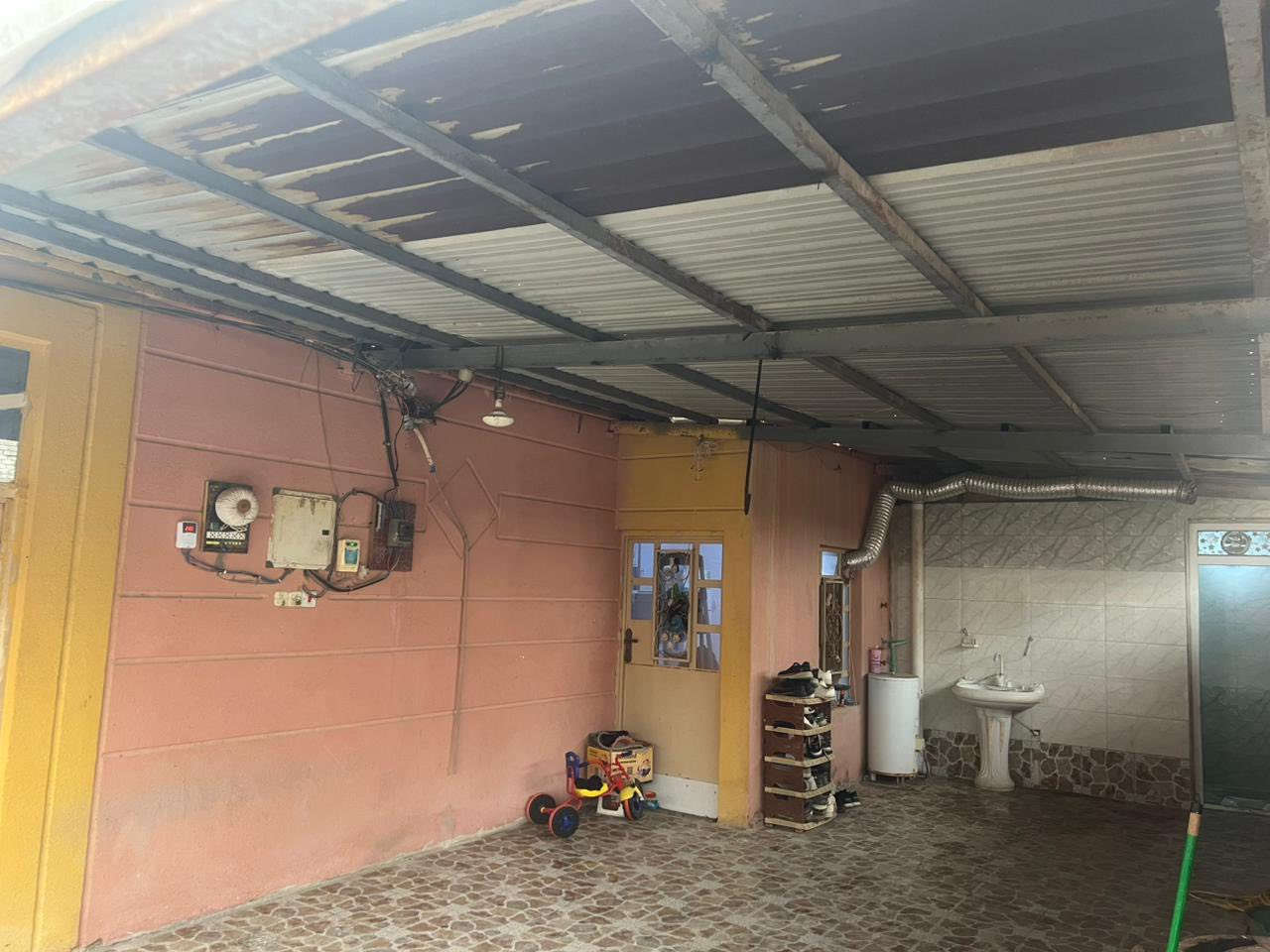 اسلام عليكم ورحمت الله وبركاتو
يوجد بيت للبيع وقف سني 
يتكون قرف منام2
ديوان مطبخ صاله جبيره
حمامات العنوان ابو الخصيب ابو الجوزي
 المساحه 250
السعر 60بي مجال (***********)
