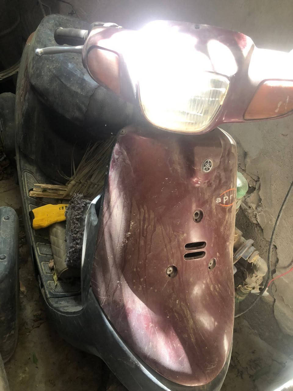 سلام عليكم
دراجه بطه نضيفه وحلوه مامجفته بس متروكه نقصها بلك او كابريتر كلشي شغال بيها سعرها 250 

*********** كربلاء
