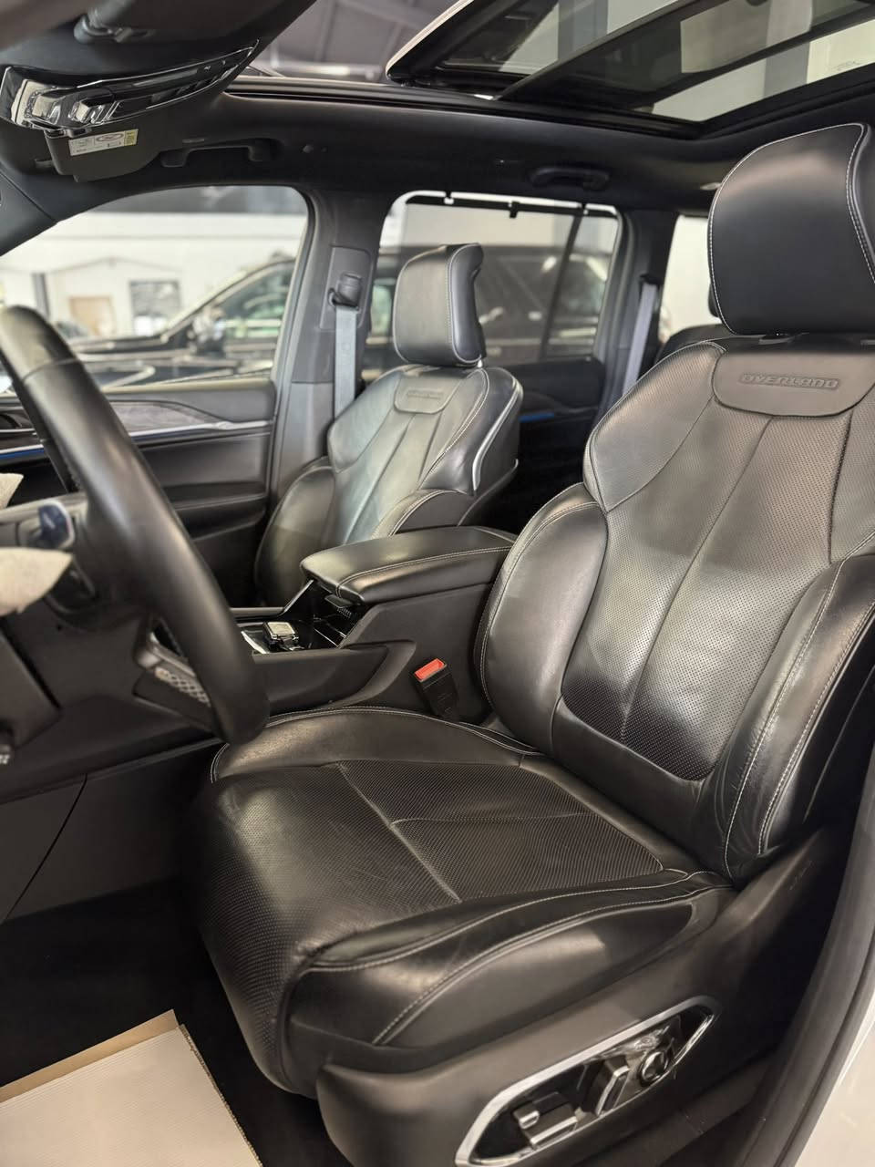 وكالة هارلم خليجي ضمان 2024 اوفرلاند 💣🔥
JEEP OVERLAND - جيب اوفرلاند

‎- موديل 2024

‎- محرك 3.6 لتر V6

العداد 12  الف مايل

‎- بدي قصير 5 راكب

‎- فئه اوفرلاند

‎- بانوراما

‎- كشنات امامي خلفي تدفئه تبريد

‎- كامرات محيطيه

‎- رادارات محيطي

............

‎- للمعلومات زياره موقعنا :

‎- الرقيم - اربيل / شارع 100 المعارض / بجانب محطه بانزين هوگر مقابل هفته بازار 1

‎- (معرض الرقيم على خرائط گوگل📍 https://g.co/kgs/eZYFQ7 ) 

‎- او الاتصال على:

*********** 📞 

*********** 📞
