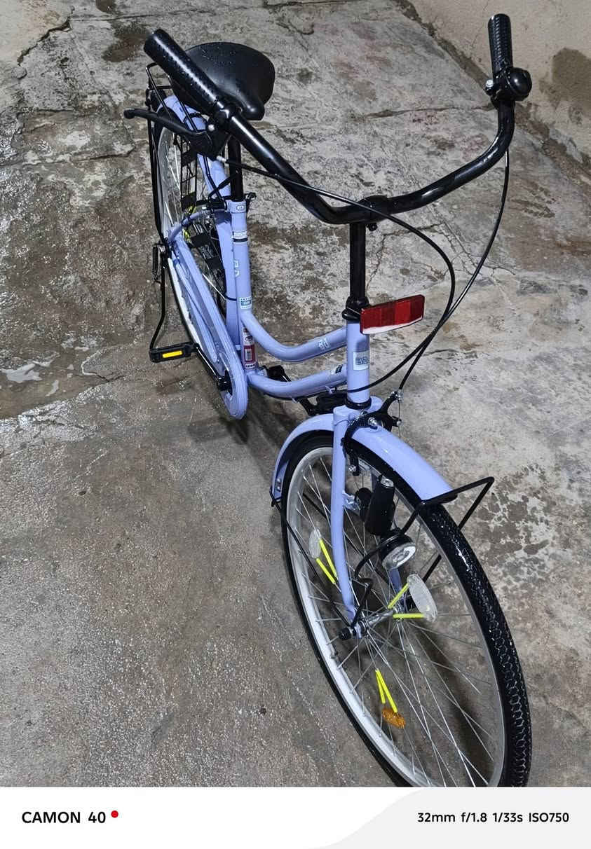 السلام عليكم بايسكل للبيع كفاله عامه ياباني الموديل 22 بايسكل جديد السعر 170 بخانيه بصره زبير والشراي يعطوه على الخاص***********
