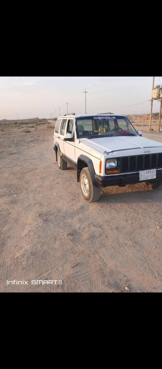 السلام عليكم
جيب شيروكي موديل 1991 رقم نجف مشروع وطني مكينه وكير ونجي مكانها كوت السعر 25 ورقة وبيها مجال 
***********

