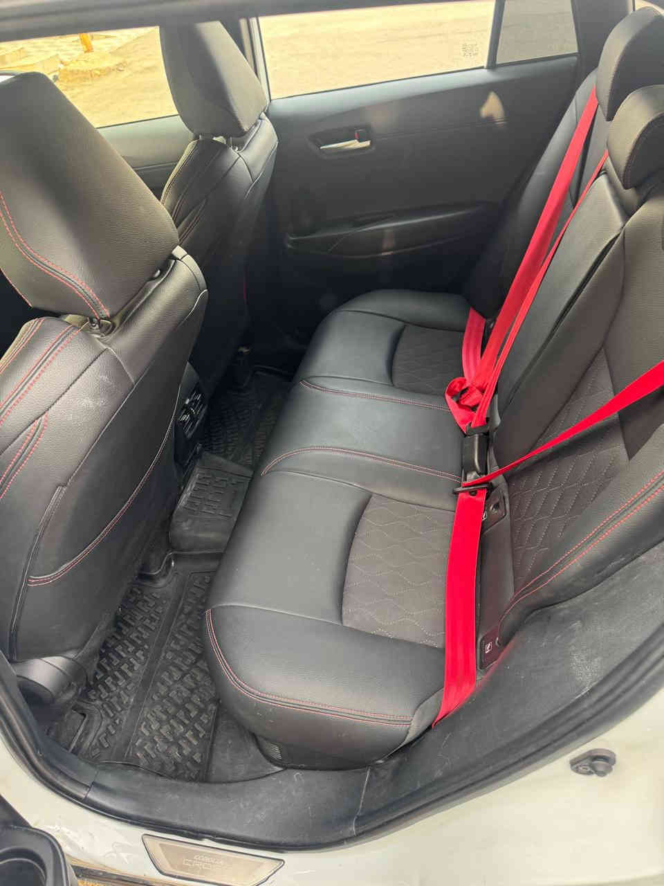 السلام عليكم 
من رخصة الادمن 
شباب إذا تقارن بوارد الصين المنشور موالك
للبيع 
2023 Toyota Corolla cross GR hybrid 
1,800 cc
FWD
2023 تويوتا كورلا كروس GR هايبرد
وارد اوربي فئة مميزة GR
محرك 1,800cc 
لون ابيض ثلجي
دفع امامي 
لايتات امامي  LED + عدسة تحكم auto 
بك لايت خلفي LED
بلوجكتر LED 
دشبول دجتال بالكامل + متغيير 3 اشكال 
مري شفط + اشاير 
ويل 18
رادار امامي 
كامرة خلفية 3 وضعيات 
كشنات جلد وقماش مطرز احمر خاص بالفئه
نظام محافظة على المسرب ومانع تصادم +مثبت سرعة تفاعلي 
أنظمة قيادة عدد 3 بالإضافة إلى EV مود
منفذ USB + type c عدد 4
قطعتين تبريد
انارات LED مخفية بالأبواب وحامل الاكواب 
انارات الداخلية LED بالكامل 
شاشة داخلية حجم 16
السيارة كلش مميزة مختمة GR من كل مكان 

السيارة نطخت باب السايق والجاملغ الامامي وتبدل نفس اللون وبيها بارد بالبنيد وهلال الجاملغ والضربة خارجية بدون دواخل بدون صبغ بدون ايرباك 
السيارة داخلة كلين للعراق وجانت ماشية 21,000 km وهسه ماشية 79,000 km
موقع السيارة الفلوجة 

للاستفسار

***********
***********
