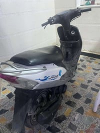 ماكس 120 دراجه نضيفه نكره سلف محرك ناعم طستها ناعمه   بيها ملاحضات بسي...