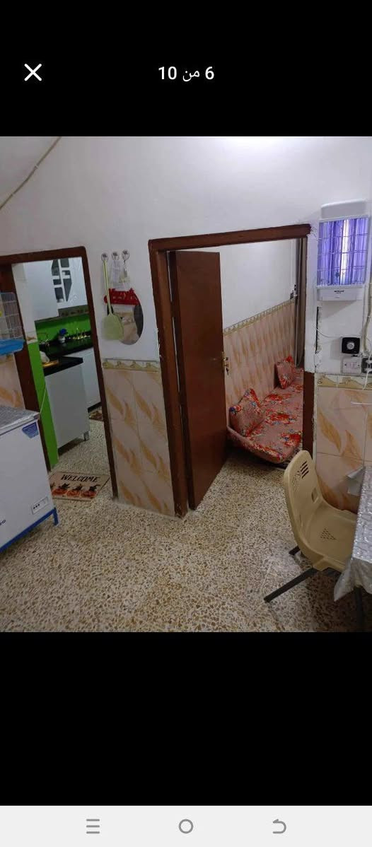 بيت للبيع نادر الثانيه شارع زين العابدين مساحته 120طابو زراعي سند 25 تفاصيل البيت 3غرف وحده جوه وبيه سويت وثنين فوك كلدور مطبخ حار وباردصيحات داخليه وخارجيه طارمه صاله سعر 90وبي مجال تفاصيل اكثر يتصل ع هذه الرقم ***********

