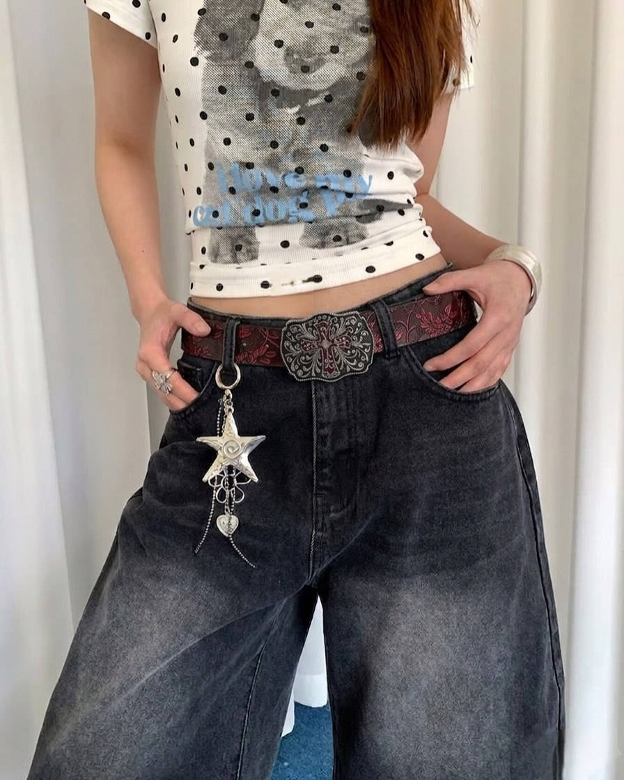 .

حزام كوثك ماروني 
Maroon Gothic Belt🪔

كوالتي جيد💯
رجـالي نسـائي 🙎🏼‍♀️ 👨🏼
نادر ✨

السعر:7,750 ألف 🔥
____
__

متـاجرنا 👇
@stray_store1
@stray_accessorie
@stray_vintages
@stray_suits
@mars_librar.y 
@stray_stationary11 
 __.

__

توصيـل  الناصريه مركز الفين ديـنار ❇️

اقضيه ونواحي 3 الاف

المحافظات 5 الاف دينارر

💢عن طلب لايقل عن ال 12 الف دينار 
_
⛔ اذا كان اكو غلـط بالطلبيه او غير مشابـه للصوره يمكن استبداله

التوصيل في يـوم واحد فقط⚡🔥
_
#انمي #هاري_بوتر #ترند #كوول #مودل هودي ملابس ستراي_ستور


**إذا كنت صاحب هذا الإعلان وتريد حذفه لأي سبب، رجاءا أرسل رسالة إلى الدعم الفني**