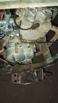 محرك ستوته للبيع شغال شوفة عينك موديل 2017 حجم 200 بيه نضيحات بسيطه يح...