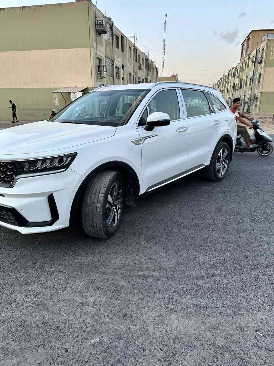 سلام عليكم سورنتو موديل 2023 خليجي مابيه اي ضرر بغداد
***********
