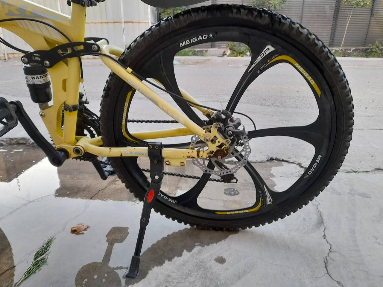 سلام عليكم
بايسكل شركة يوميغ 
قياس :٢٦
كير خلفي ٦ سرعات 
كير امامي ملغي 
السعر:٧٠ الف 
بغداد حي العامل


**إذا كنت صاحب هذا الإعلان وتريد حذفه لأي سبب، رجاءا أرسل رسالة إلى الدعم الفني**