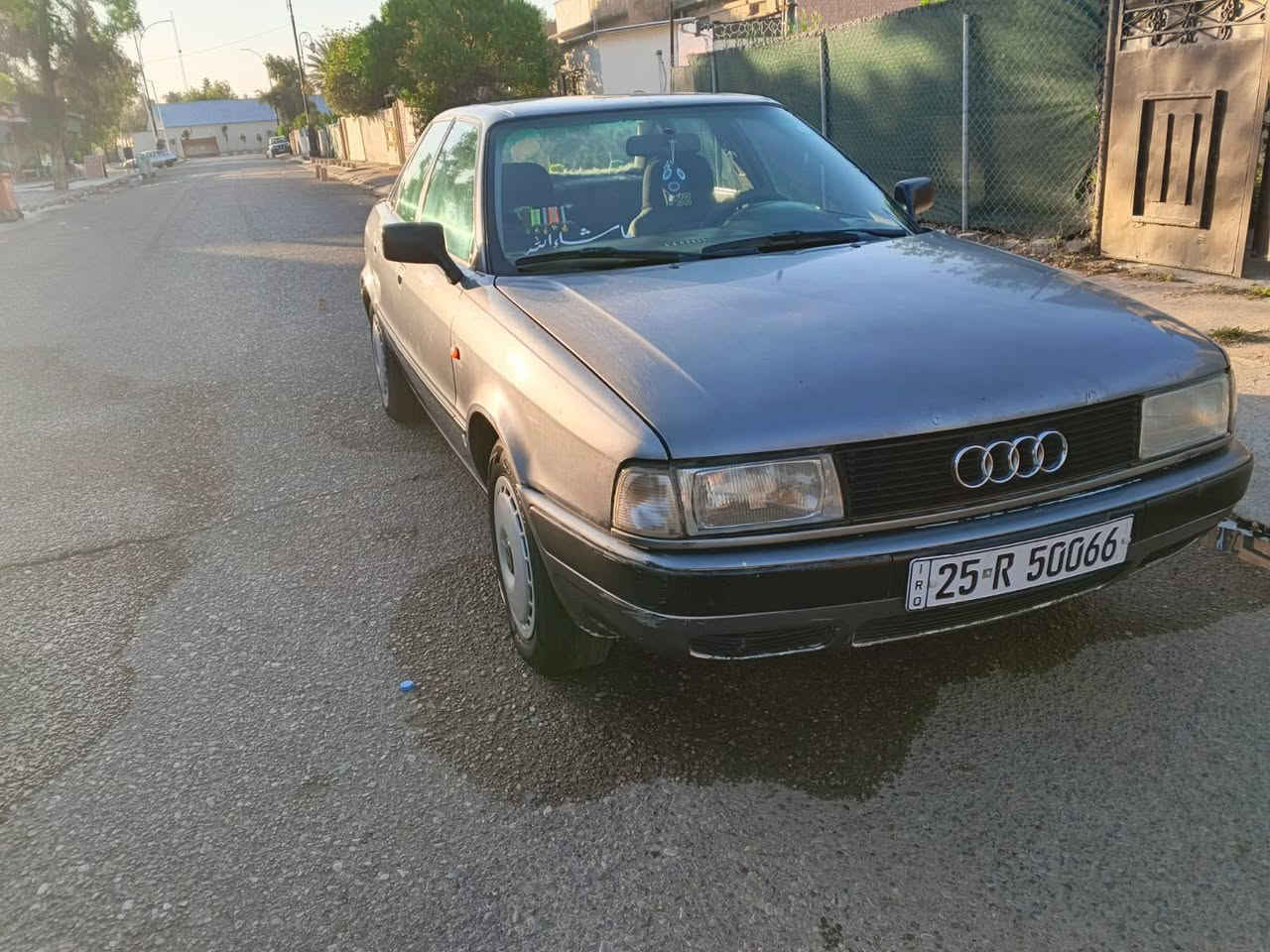 سلام عليكم اودي للبيع موديل 1992سياره لوك صدر جاهزه بطاقه بانزين هم بيهه تخم تاير كل نقص مابيهه فقط مكينه بيهه صرف قليل بسمنه شرط تحويل ***********مكاني كركوك عرفه سعر 47بيهه مجال لطيبين
