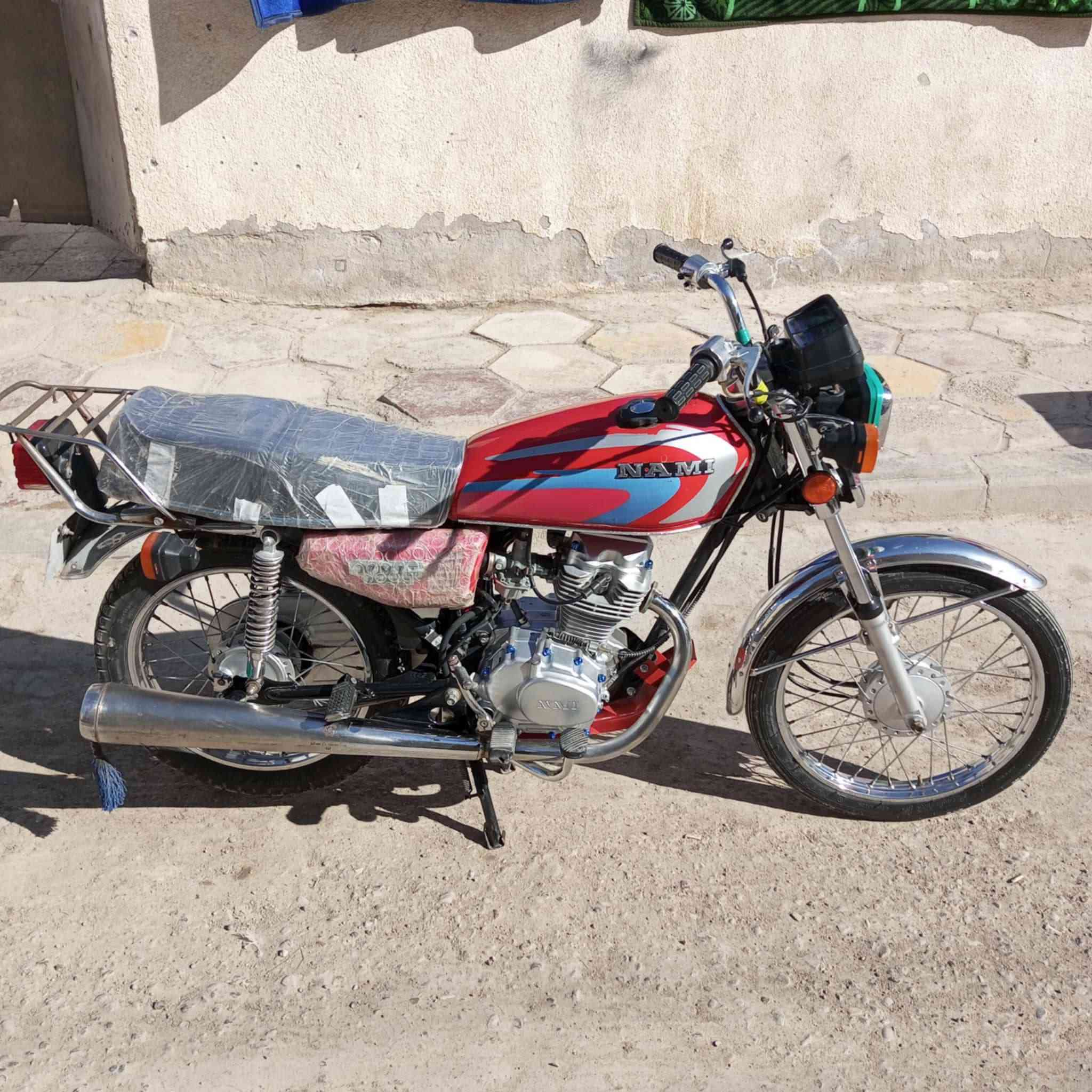 سلام عليكم بسبب العوده الكذابه دراجه ايرانيه نامه مديل الفين وتلاثه وعشرين تجي وتشوفه دراجه صلبه اي نقص مابيه دراجه تخبل الله شاهد أوراق اصولي وكيله سيد خلدون السعر واحد و٣٠٠ وبيه مجال قليل حك جيه ول مو شراي خل يعبر المنشور مكاني العماره ميسان وهذا رقمي مامتواجد عل فيس *********** وأنه خادم لطيبين
