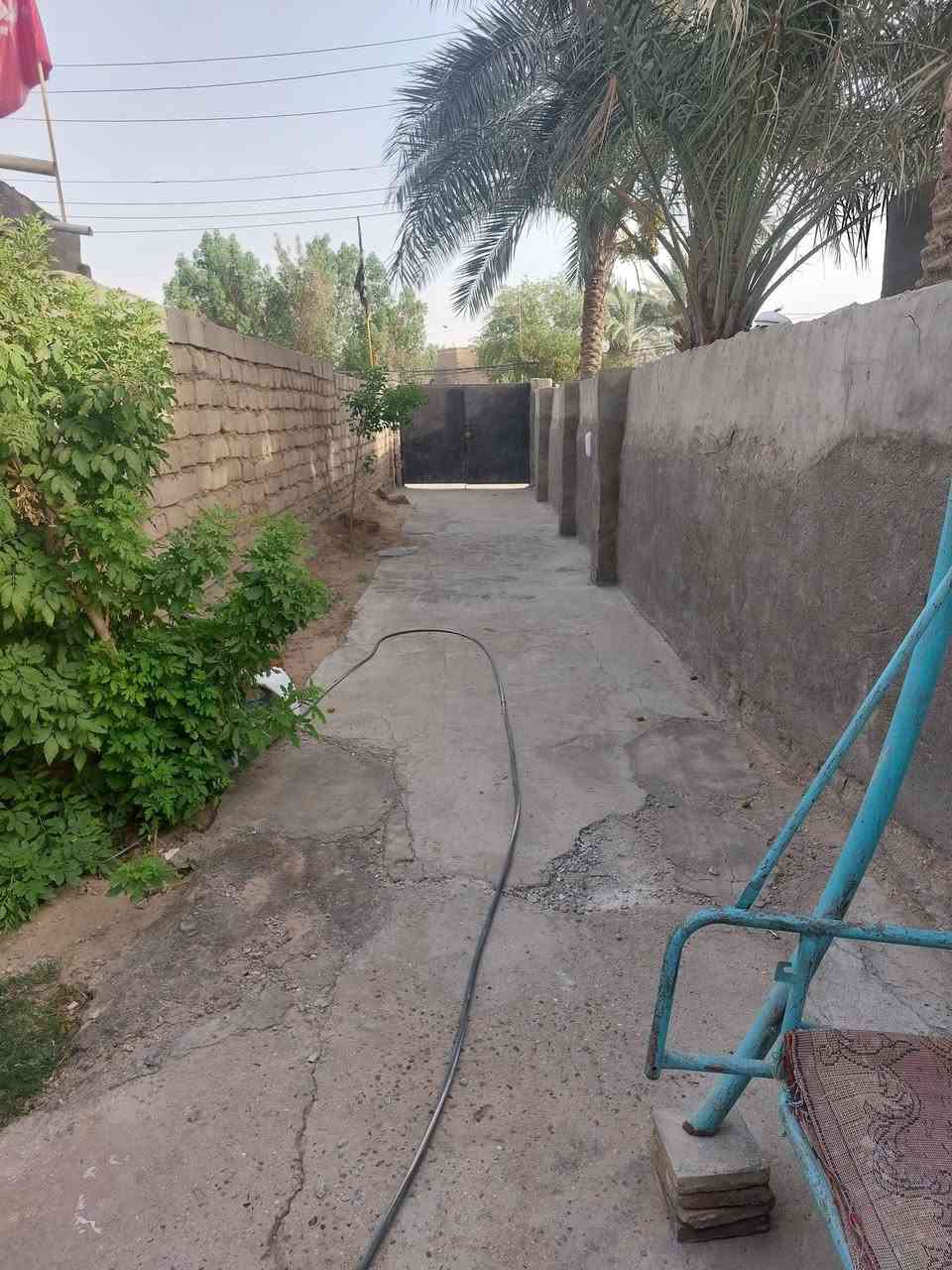 بسم الله الرحمن الرحيم اللهم صل وسلم وبارك على سيدنا محمد وعلى آله وصحبه أجمعين
البيع السريع   يوجد دار البيع في ناحيه الابرهميه دبله قرب أسواق القسيم يبعد عن شارع ١٥٠ متر بناء حديث يعتبر دارين الدار الأول طابقين الدار ثاني طابق حالين دار واحد لان مطبوكات حسب رغبتك تريد درين سويهم تريد دار واحد طابو زراعي سند 25

***********
