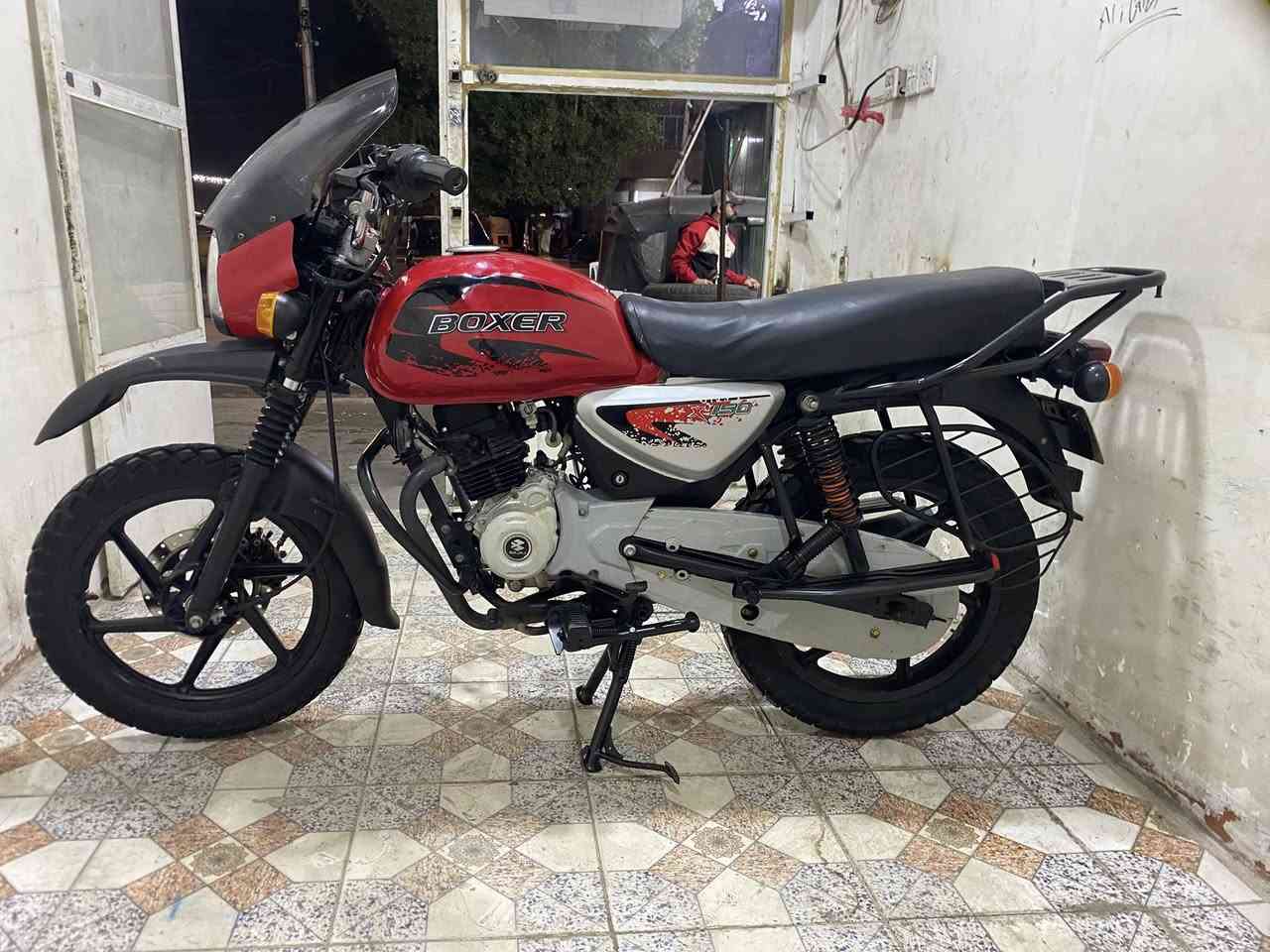 سلام عليكم بوكسر 23 رقم بغداد نكليزي درجه جديه بعنه كلمه كفاله عامه بيه منضومه زنون ماشيه 17 الف مكاني بغداد جيب فيتر وفحص 
شراي يتصل مراسله مجاوب  ***********وتساب
